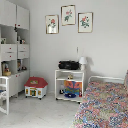 Family Sea Summer House At Erétria